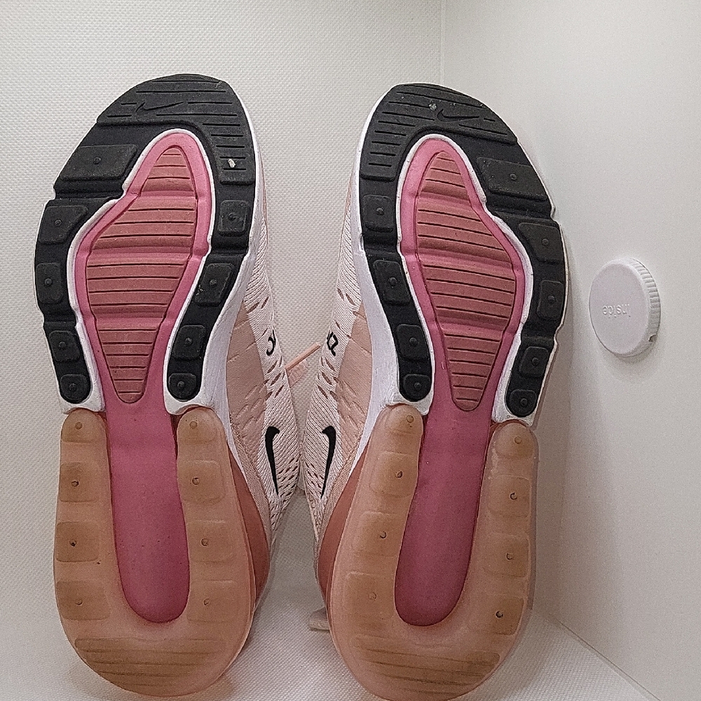 Nike Pink and White Air Max 270 Sneakers (Rare Color) - Picture 5 of 14